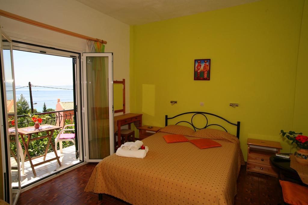 Alex-giannis Apartments, Appartement *